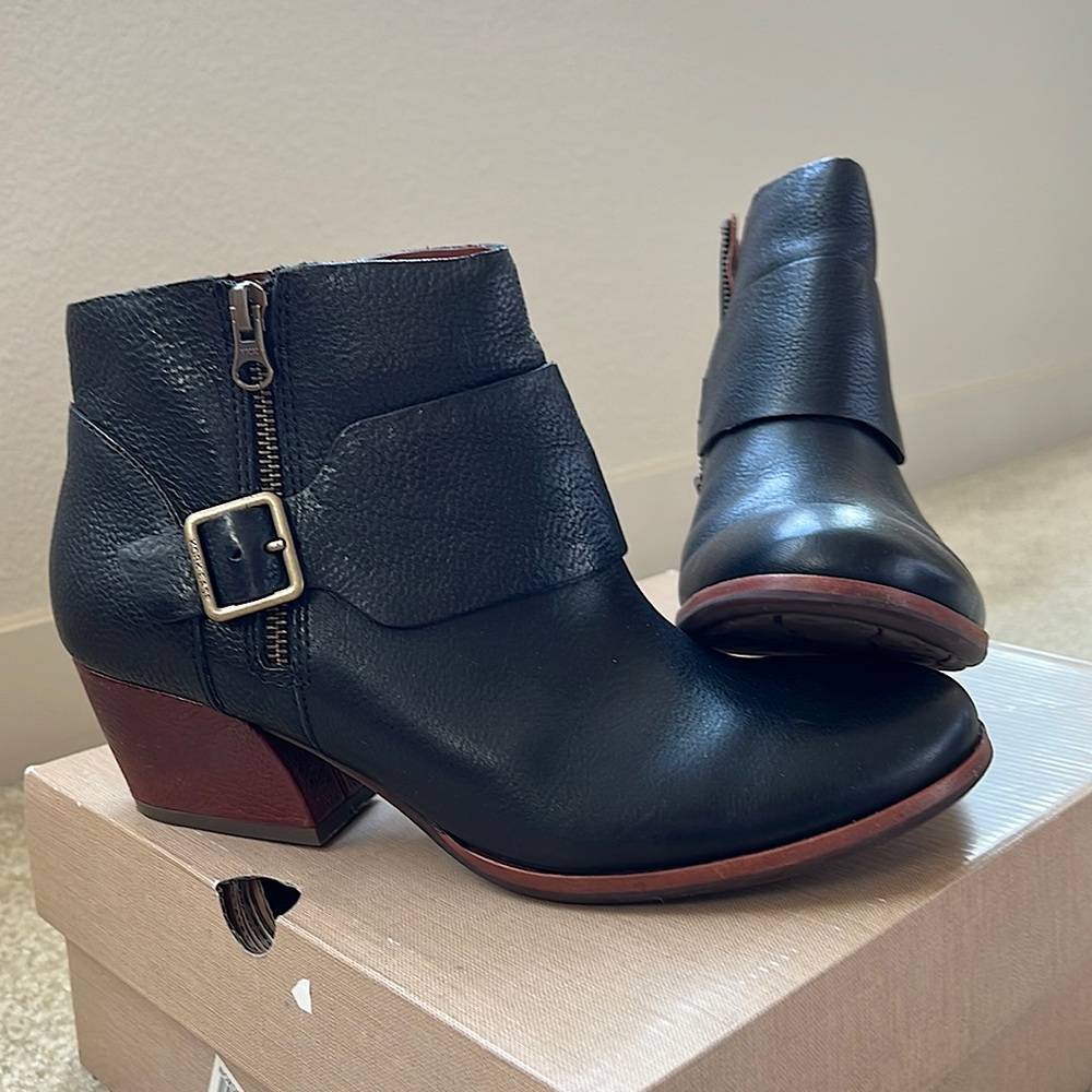 Kork-Ease Black Isa Boots Size 8.5